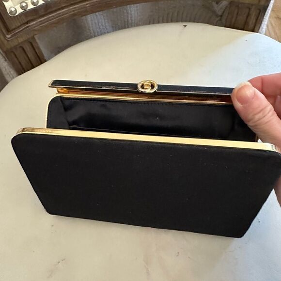Gucci vintage evening purse  - Picture 9 of 16